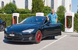 Une mise à jour détériore les performa  nces des batteries Tesla