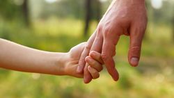 Parents séparés: obligés de travailler dès l'entrée à l'école des enfants
